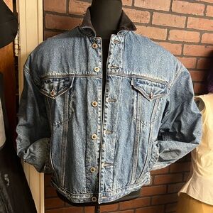 Denizen from Levi's Classic Blue Denim Jacket